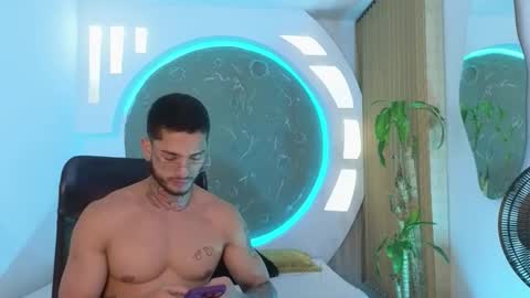 Snapshot of alanrodgers2_0 chatting on March 3, 12:44 pm alan online show from March 3, 12:44 pm