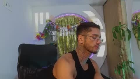 Snapshot of alanrodgers2_0 chatting on April 13, 2:00 pm alan online show from April 13, 2:00 pm