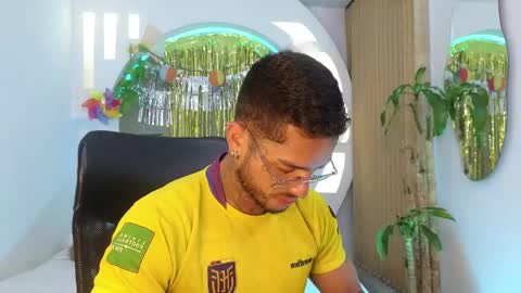 Snapshot of alanrodgers2_0 chatting on April 16, 12:17 pm alan online show from April 16, 12:17 pm