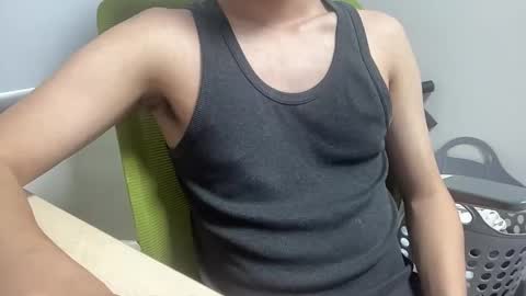 alanwu12 online show from November 15, 5:49 am