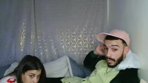 Snapshot of alaouirim25 chatting on January 8, 12:35 am AllylicArabis online show from January 8, 12:35 am