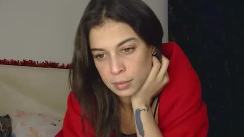 Snapshot of alaouirim25 chatting on February 9, 5:28 pm AllylicArabis online show from February 9, 5:28 pm