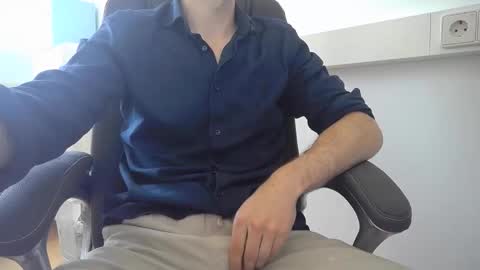 alaric online show from May 6, 11:15 am