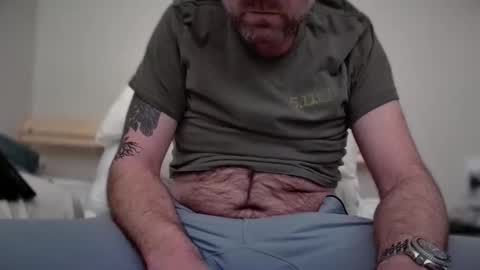 Snapshot of alarmtech1980 chatting on January 16, 6:50 am alarmtech1980 online show from January 16, 6:50 am