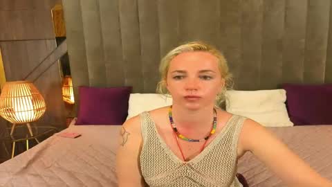 Snapshot of alaska_si chatting on June 6, 12:21 pm alaska_si online show from June 6, 12:21 pm