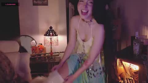 Snapshot of alaskagrace chatting on October 8, 3:26 am Alaska Grace online show from October 8, 3:26 am