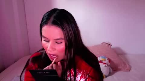 Snapshot of alba_toro535670 chatting on January 8, 12:51 pm alba_toro535670 online show from January 8, 12:51 pm