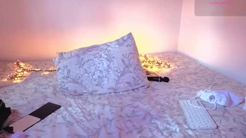 Snapshot of alba_toro535670 chatting on February 25, 12:37 pm alba_toro535670 online show from February 25, 12:37 pm