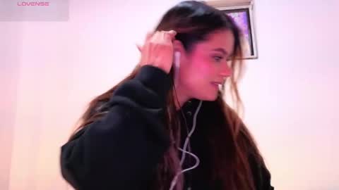 alba_toro535670 online show from April 15, 12:23 pm