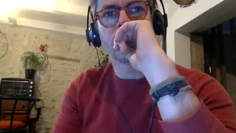 Snapshot of albandant chatting on December 4, 1:31 pm albandant online show from December 4, 1:31 pm