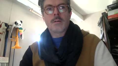 Snapshot of albandant chatting on February 19, 2:01 pm albandant online show from February 19, 2:01 pm