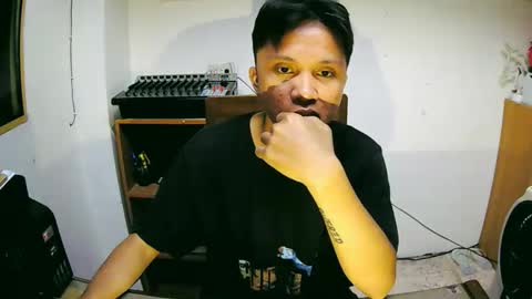 Snapshot of albedoxx chatting on April 4, 12:46 pm Albedo online show from April 4, 12:46 pm