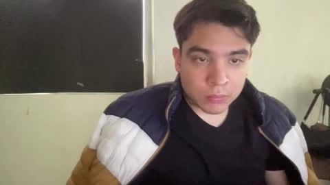 Snapshot of alber753713 chatting on June 10, 7:35 pm alber753713 online show from June 10, 7:35 pm