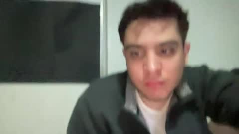 Snapshot of alber753713 chatting on June 19, 6:18 am alber753713 online show from June 19, 6:18 am