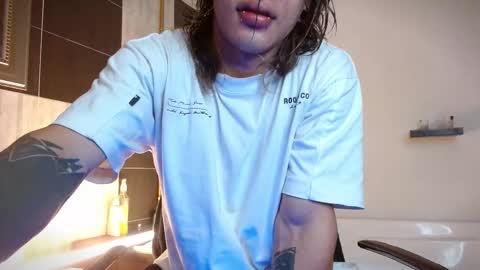 Albert online show from December 19, 2:40 am