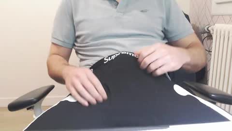 Snapshot of albertom78 chatting on February 12, 6:09 pm albertom78 online show from February 12, 6:09 pm