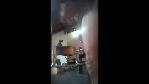 Snapshot of albertoto71 chatting on May 16, 8:07 pm albertoto71 online show from May 16, 8:07 pm