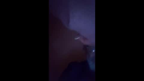 Snapshot of albertoto71 chatting on May 23, 5:12 am albertoto71 online show from May 23, 5:12 am