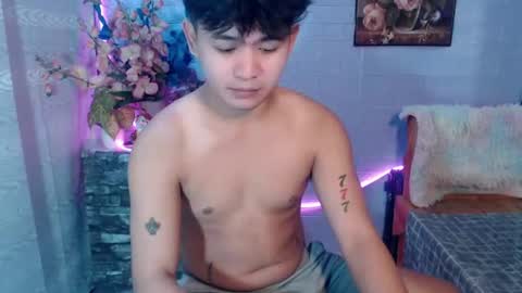 Snapshot of albertx_destroyer69 chatting on June 23, 12:30 am Albert online show from June 23, 12:30 am