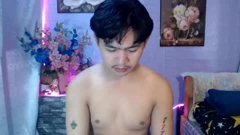 Snapshot of albertx_destroyer69 chatting on July 12, 2:02 am Albert online show from July 12, 2:02 am