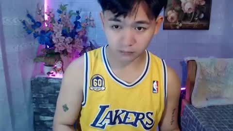 Snapshot of albertx_destroyer69 chatting on July 14, 2:05 am Albert online show from July 14, 2:05 am