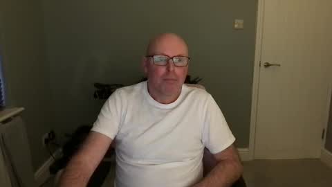 Snapshot of alc300170 chatting on January 8, 7:55 am alc300170 online show from January 8, 7:55 am