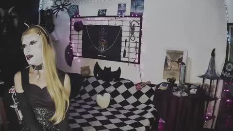 Mistic witch online show from March 7, 7:08 am