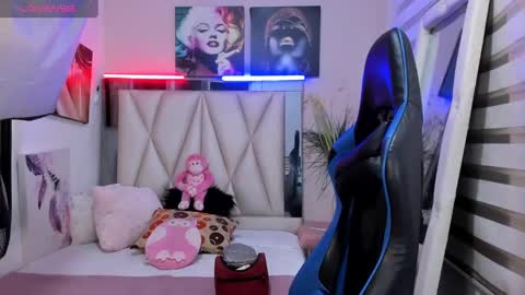 Snapshot of ale_noah_xxx chatting on January 19, 1:21 am ale_noah_xxx online show from January 19, 1:21 am