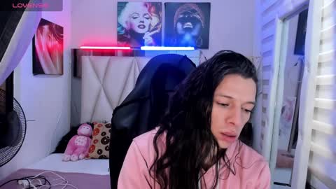 Snapshot of ale_noah_xxx chatting on February 7, 12:39 pm ale_noah_xxx online show from February 7, 12:39 pm