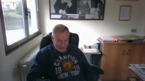 Snapshot of aleandela chatting on February 21, 3:35 pm aleandela online show from February 21, 3:35 pm