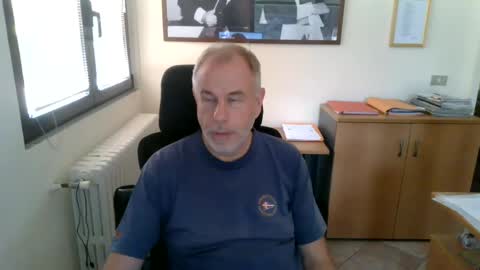 Snapshot of aleandela chatting on June 16, 1:47 pm aleandela online show from June 16, 1:47 pm