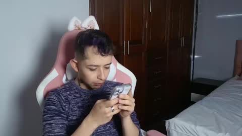 ALEC ANDREWS online show from September 23, 8:23 pm