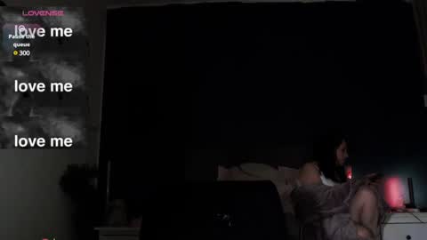 aledelo online show from January 4, 5:16 am