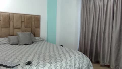 alejandra online show from November 25, 10:10 pm