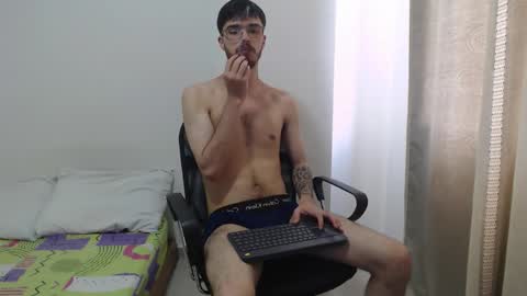 aleex_miller online show from December 14, 8:02 pm