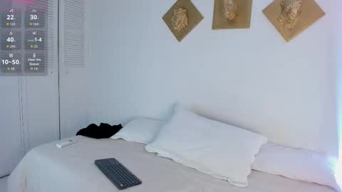 Snapshot of aleexiiaa chatting on October 6, 12:24 pm aleexiiaa online show from October 6, 12:24 pm