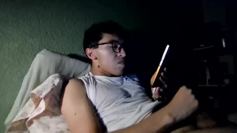 Snapshot of aleexrune chatting on October 22, 4:13 am aleexrune online show from October 22, 4:13 am