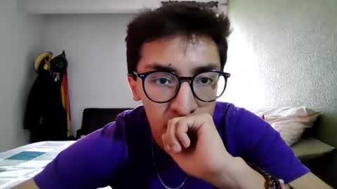 Snapshot of aleexrune chatting on December 22, 8:50 pm aleexrune online show from December 22, 8:50 pm