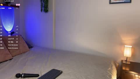 Snapshot of aleiascott chatting on October 9, 11:36 pm Aleia online show from October 9, 11:36 pm