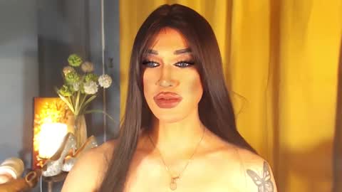 Snapshot of aleinacroft chatting on February 14, 3:15 pm aleinacroft online show from February 14, 3:15 pm