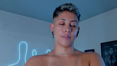 Alejandra online show from December 19, 10:33 am