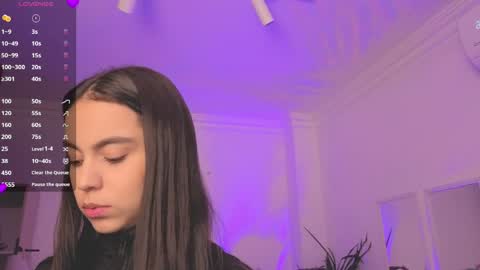 Alejandra online show from April 17, 11:46 am