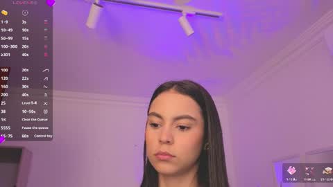 Alejandra online show from June 12, 11:31 am