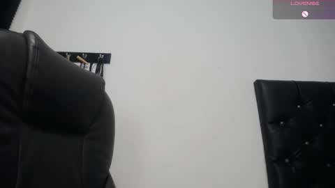 Snapshot of alejahornyx chatting on January 1, 9:49 am alejahornyx online show from January 1, 9:49 am