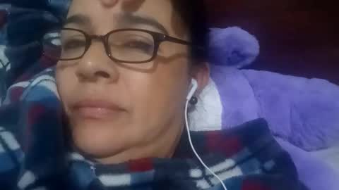 Snapshot of alejakin chatting on November 16, 11:21 pm alejakin online show from November 16, 11:21 pm