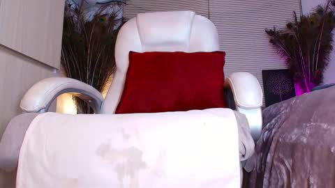 Alejandra online show from January 12, 7:00 am