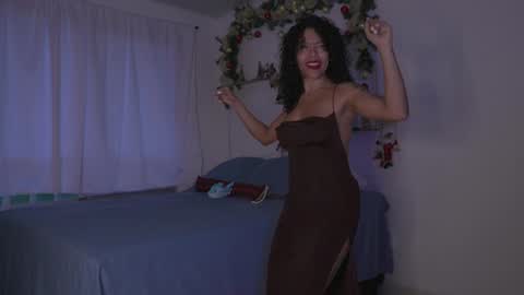 Snapshot of alejandra_kiss98 chatting on December 7, 10:56 am O.F alejandra h1998 stream 300 pm - 1100 pm online show from December 7, 10:56 am