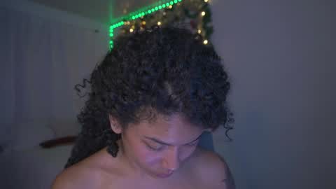 Snapshot of alejandra_kiss98 chatting on December 12, 3:10 am O.F alejandra h1998 stream 300 pm - 1100 pm online show from December 12, 3:10 am