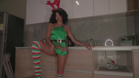 Snapshot of alejandra_kiss98 chatting on December 21, 12:31 am O.F alejandra h1998 stream 300 pm - 1100 pm online show from December 21, 12:31 am