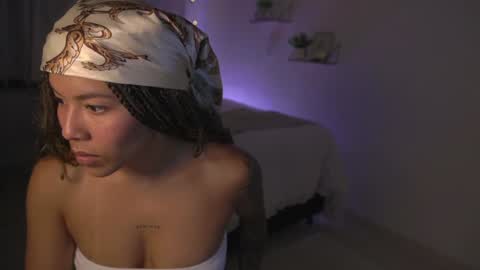 Snapshot of alejandra_kiss98 chatting on January 13, 1:34 am O.F alejandra h1998 stream 300 pm - 1100 pm online show from January 13, 1:34 am